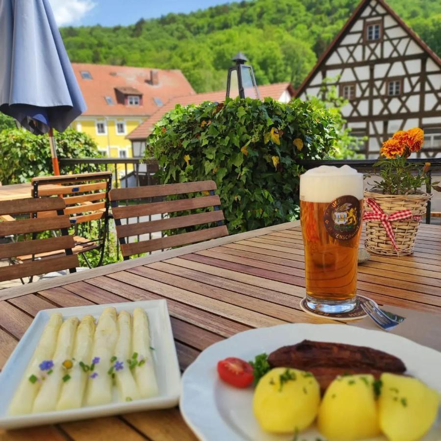 Gasthof Hotel Zur Post Egloffstein Exterior foto